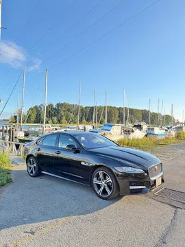 2017 Jaguar XF R-Sport