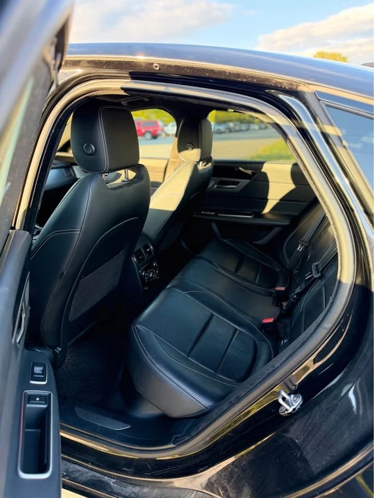 2017 Jaguar X260 XF - Image 7 of 10