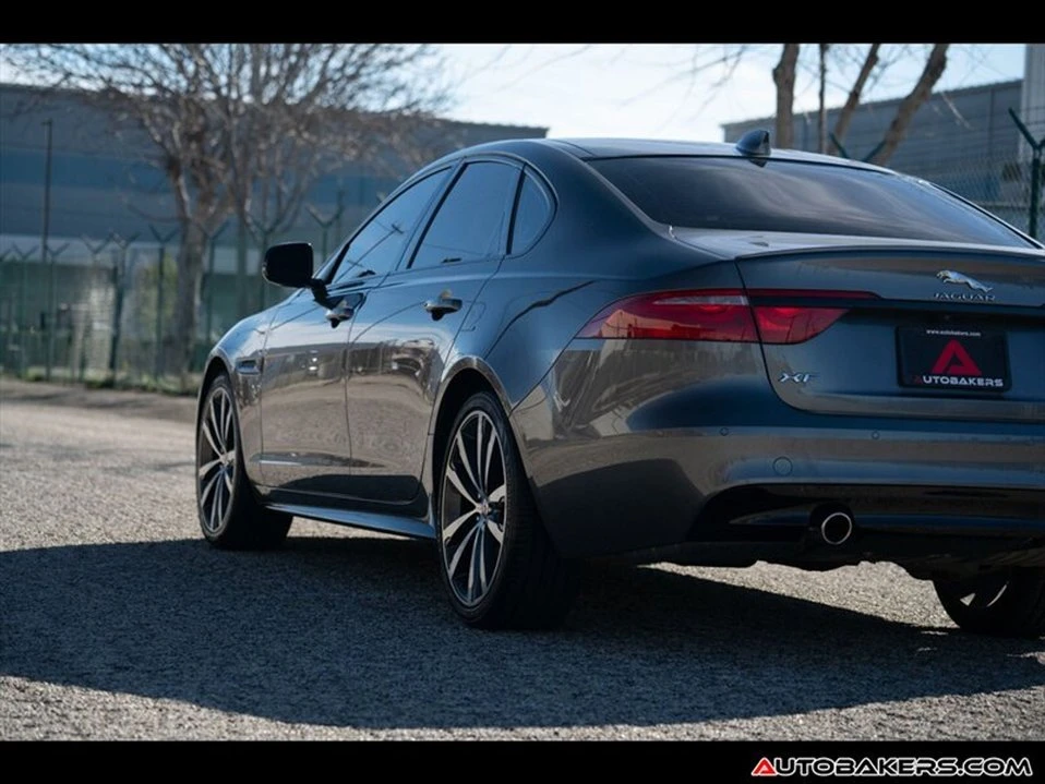 2017 Jaguar X260 XF - Image 8 of 16