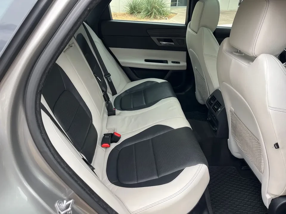 2017 Jaguar X260 XF - Image 19 of 20