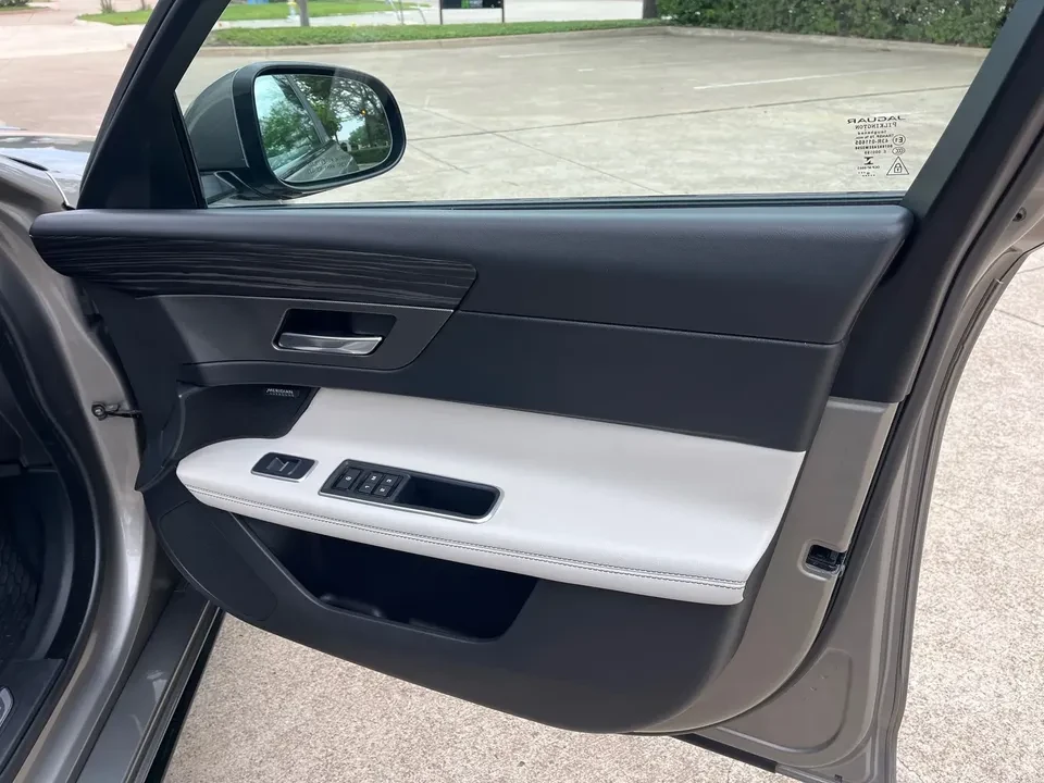2017 Jaguar X260 XF - Image 20 of 20