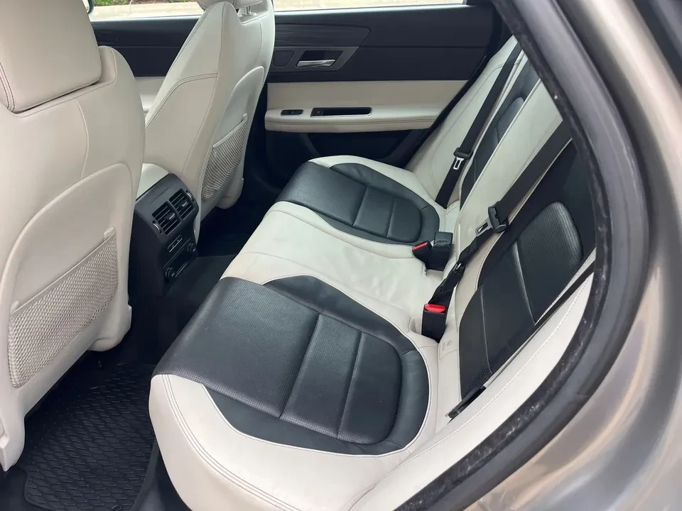 2017 Jaguar X260 XF - Image 17 of 20