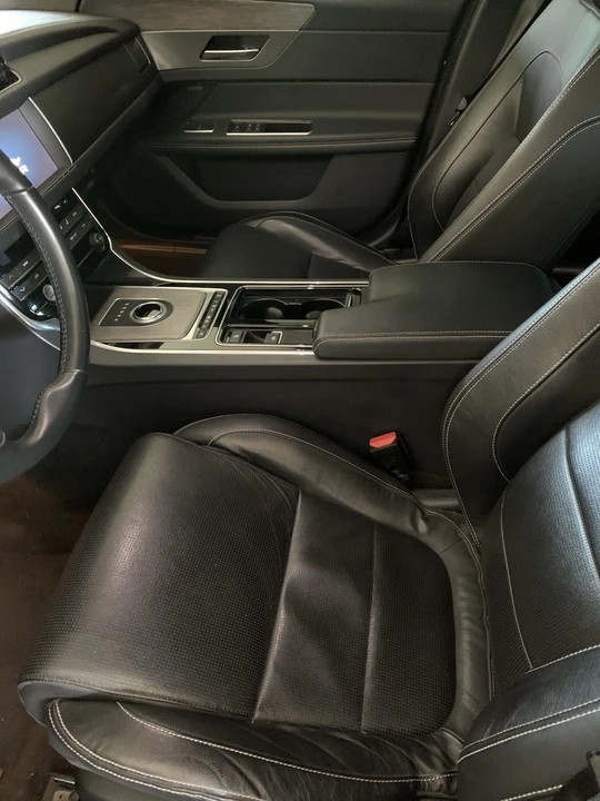 2017 Jaguar X260 XF - Image 26 of 31