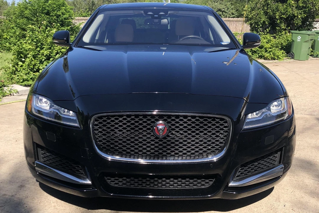 2017 Jaguar X260 XF - Image 2 of 31
