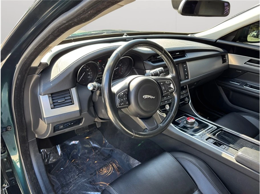 2017 Jaguar X260 XF - Image 6 of 21