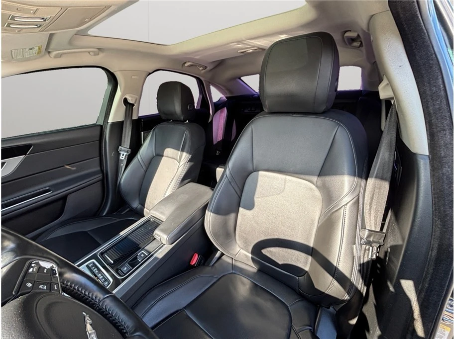 2017 Jaguar X260 XF - Image 20 of 21