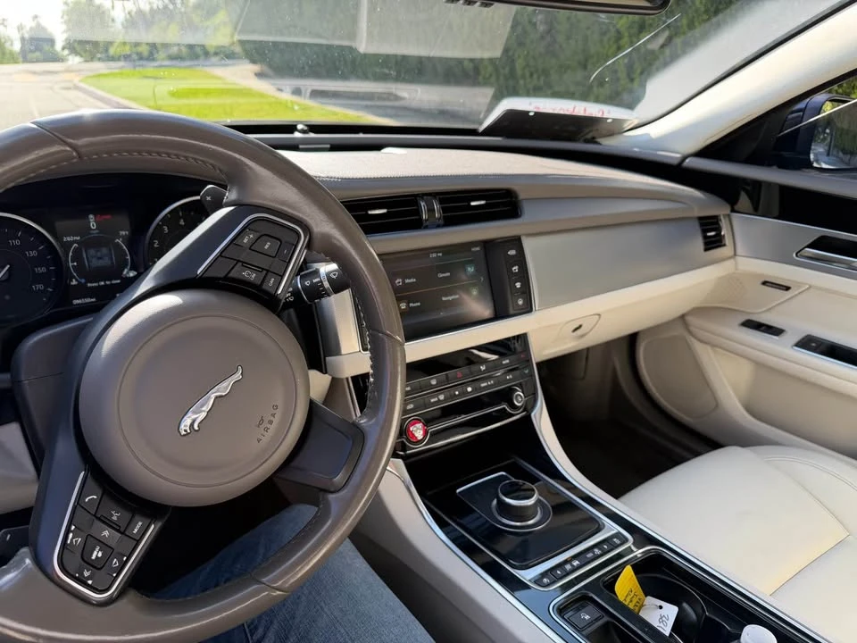 2017 Jaguar X260 XF - Image 9 of 12