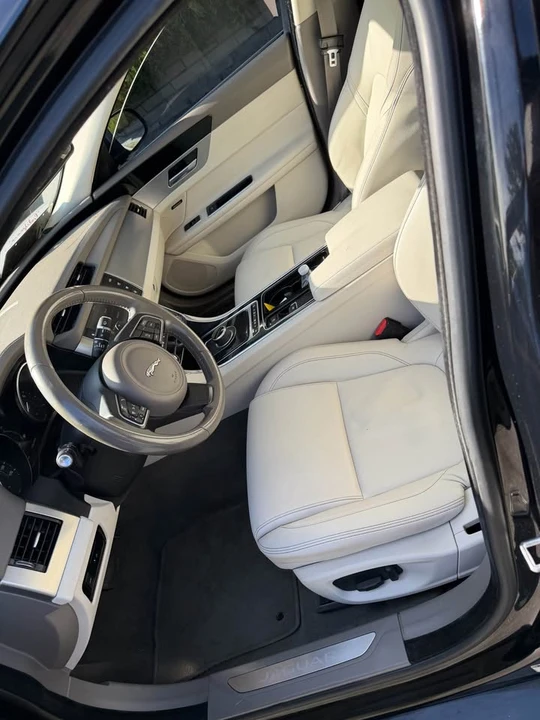 2017 Jaguar X260 XF - Image 8 of 12