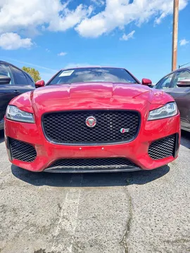 2017 Jaguar XF Sedan 4D