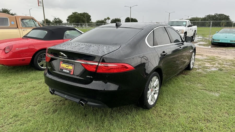2017 Jaguar X260 XF - Image 2 of 4