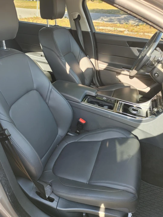2017 Jaguar X260 XF - Image 31 of 31