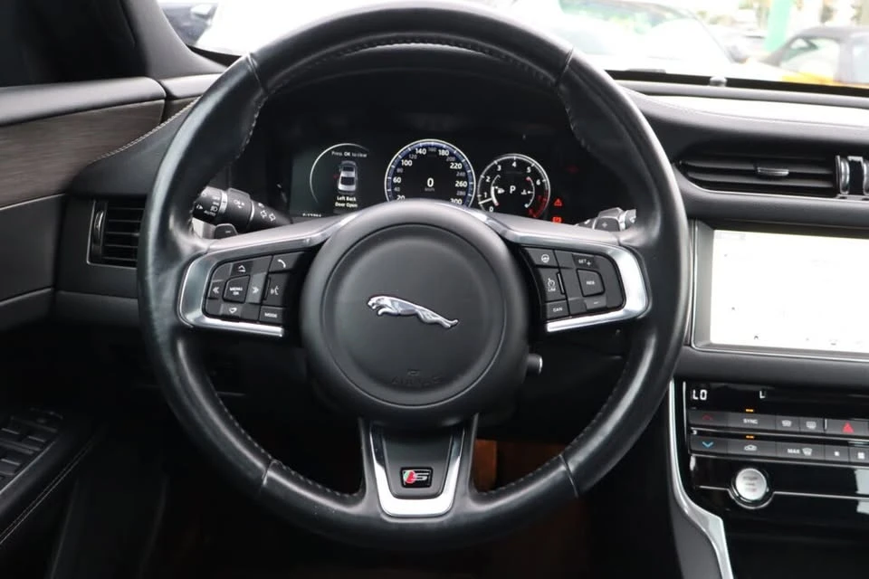2017 Jaguar X260 XF - Image 8 of 20