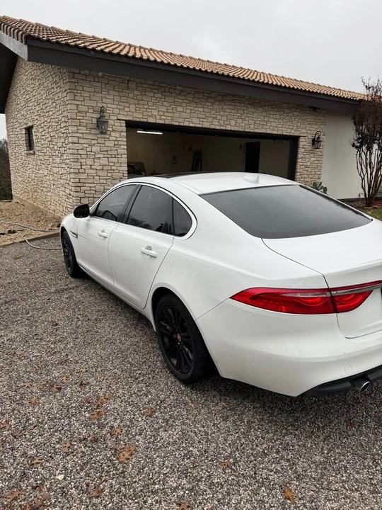 2017 Jaguar X260 XF - Image 4 of 4