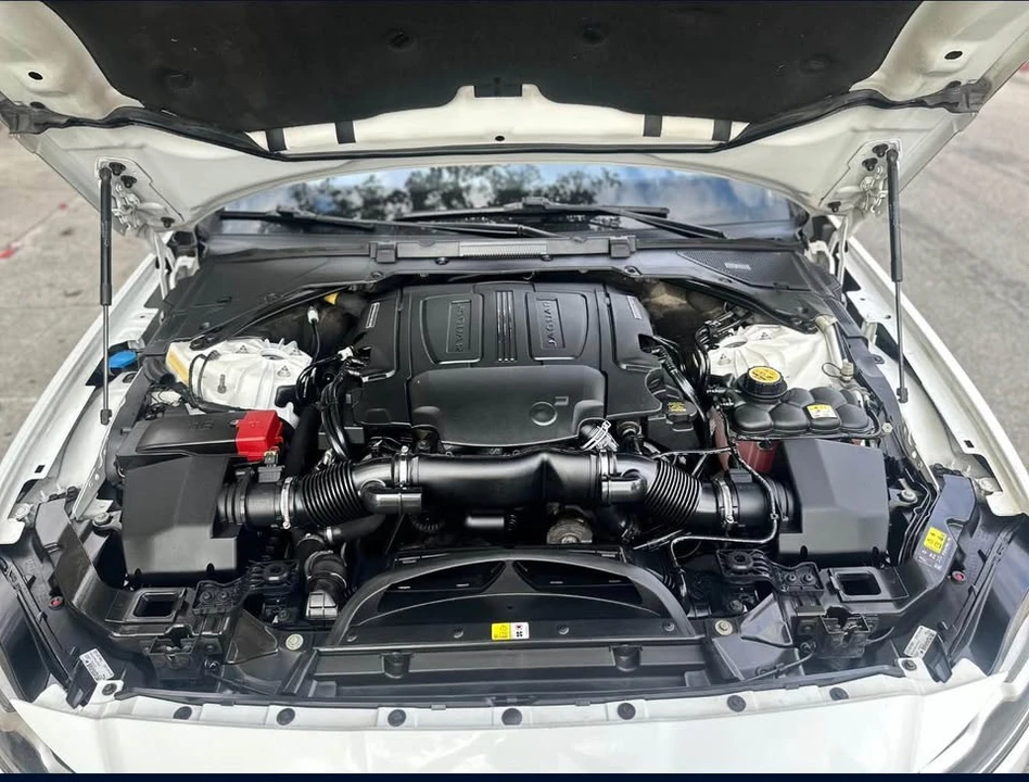2017 Jaguar X260 XF - Image 3 of 8