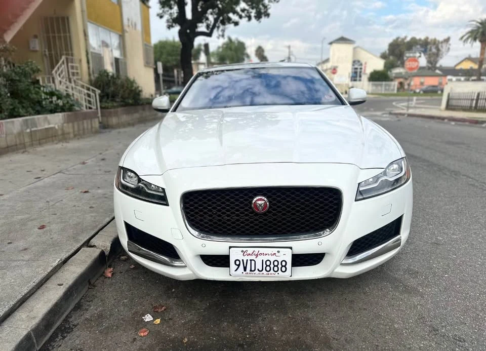 2017 Jaguar X260 XF - Image 2 of 8
