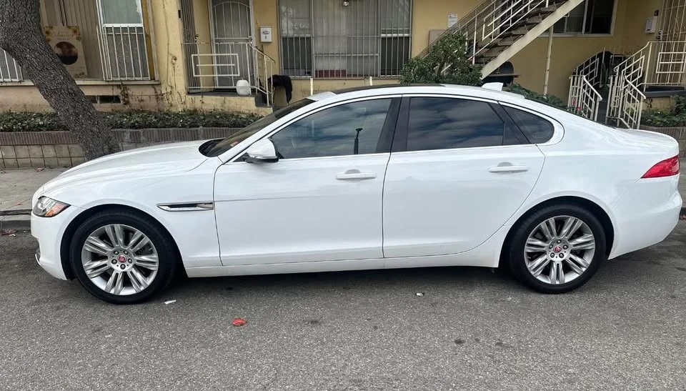 2017 Jaguar X260 XF - Image 7 of 8