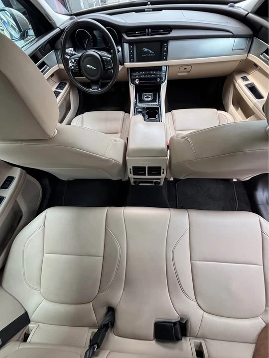 2017 Jaguar X260 XF - Image 4 of 6