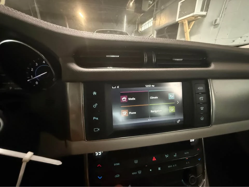 2017 Jaguar X260 XF - Image 13 of 13