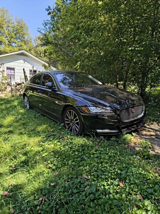 2017 Jaguar X260 XF - Image 2 of 2