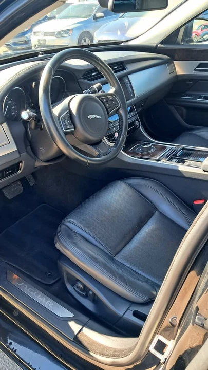 2017 Jaguar X260 XF - Image 9 of 16