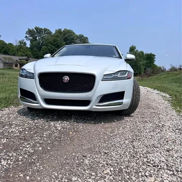 2017 Jaguar XF XF 20d Prestige Sedan 4D
