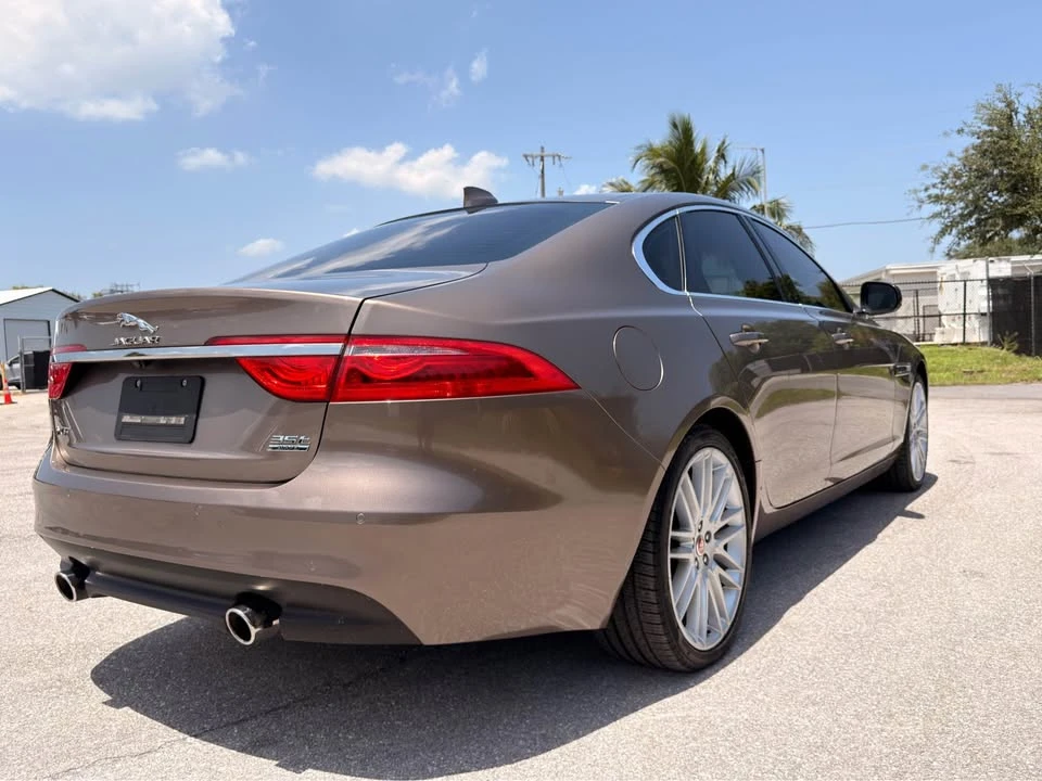 2017 Jaguar X260 XF - Image 4 of 10