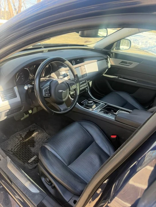 2017 Jaguar X260 XF - Image 7 of 12