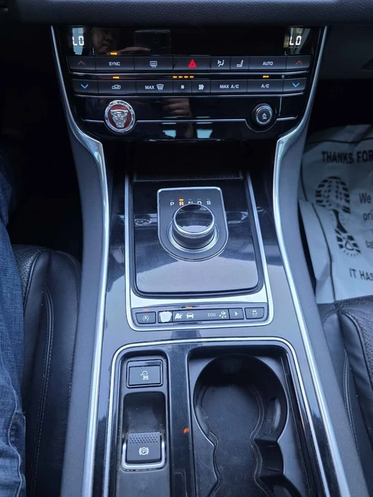 2017 Jaguar X260 XF - Image 8 of 20