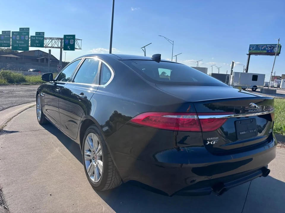 2017 Jaguar X260 XF - Image 4 of 10