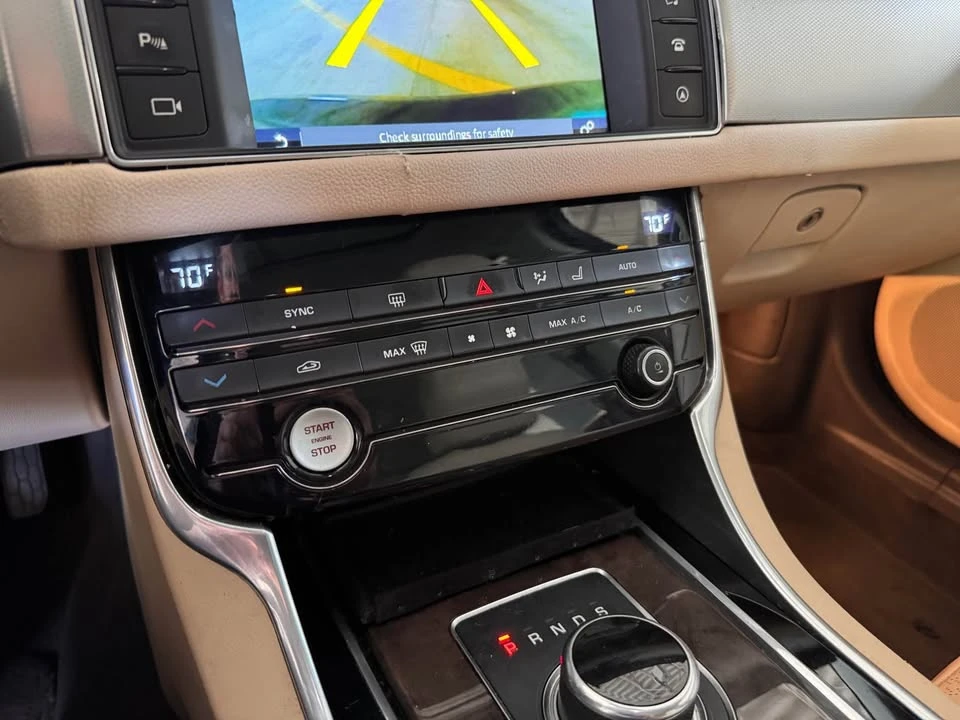 2017 Jaguar X260 XF - Image 16 of 20