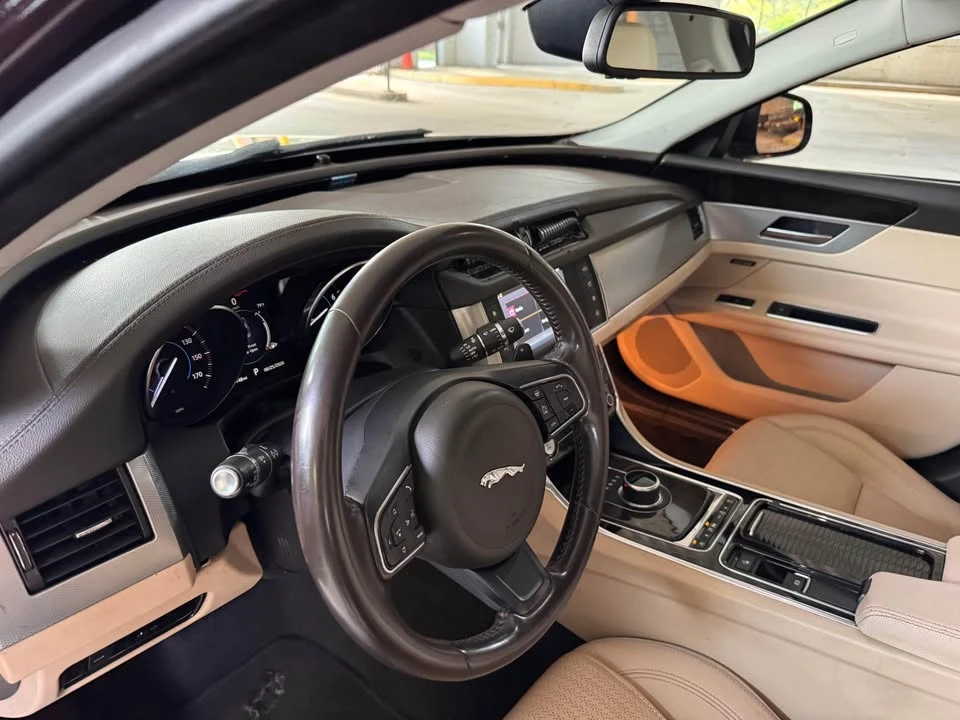 2017 Jaguar X260 XF - Image 6 of 20