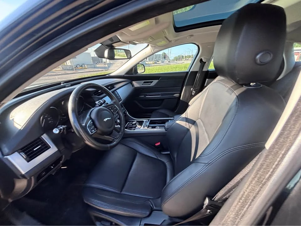 2017 Jaguar X260 XF - Image 8 of 10