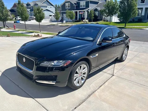 2017 Jaguar XF XF 35t Premium Sedan 4D