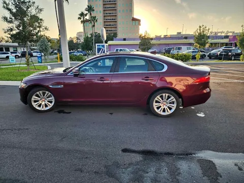 2017 Jaguar XF XF 35t Premium Sedan 4D
