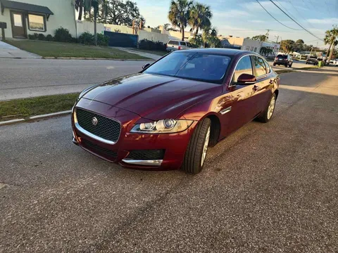 2017 Jaguar XF XF 35t Premium Sedan 4D