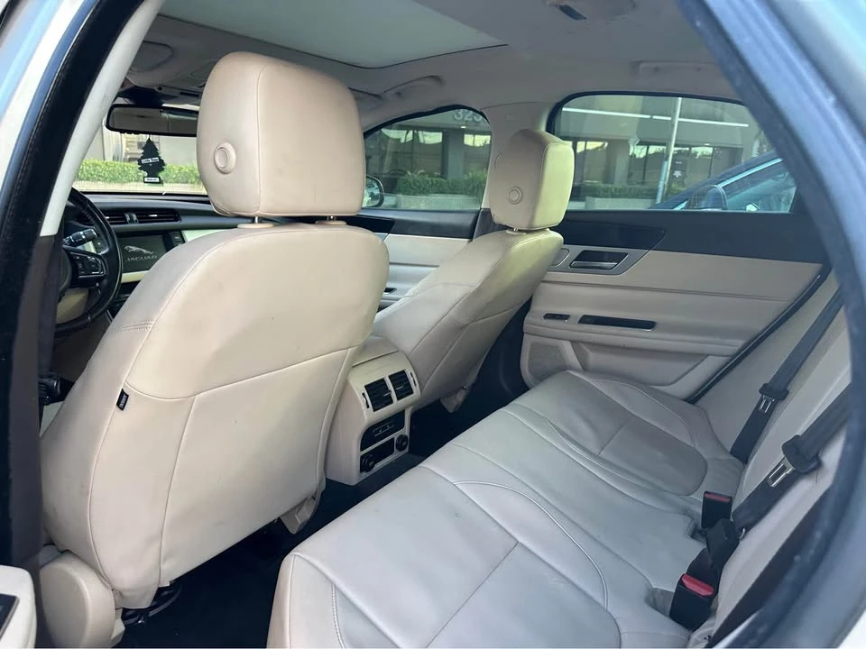 2017 Jaguar X260 XF - Image 6 of 8
