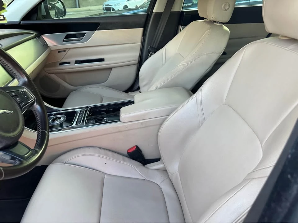 2017 Jaguar X260 XF - Image 4 of 8