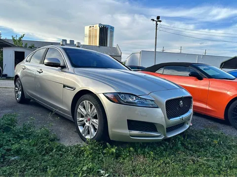 2017 Jaguar XF XF 35t Premium Sedan 4D