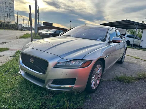 2017 Jaguar XF XF 35t Premium Sedan 4D