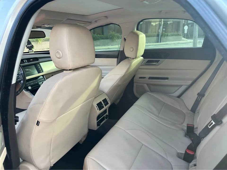 2017 Jaguar X260 XF - Image 4 of 7