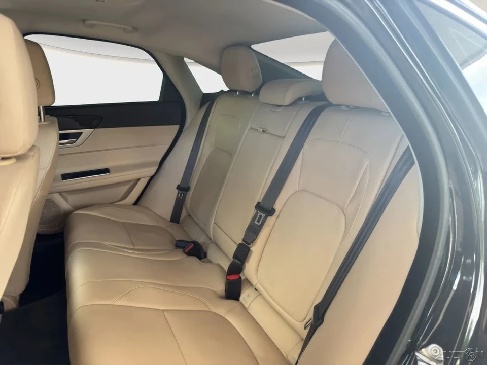 2017 Jaguar X260 XF - Image 14 of 21