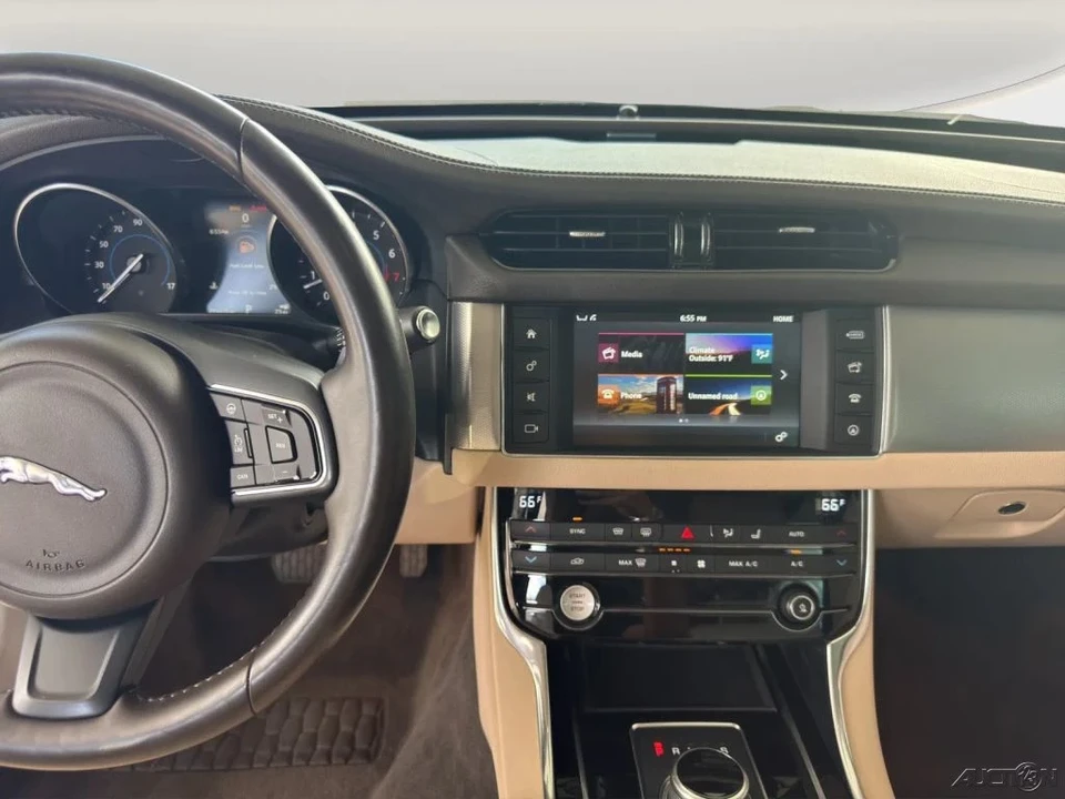 2017 Jaguar X260 XF - Image 16 of 21