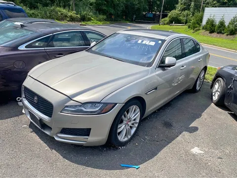 2017 Jaguar XF XF 35t Prestige Sedan 4D