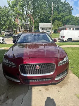 2017 Jaguar XF XF 35t Prestige Sedan 4D