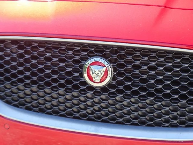 2017 Jaguar X260 XF - Image 15 of 31