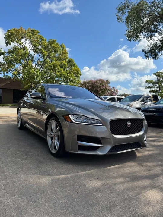 2017 Jaguar X260 XF - Image 8 of 18