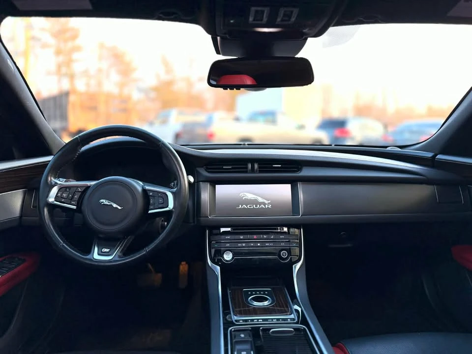 2017 Jaguar X260 XF - Image 12 of 20