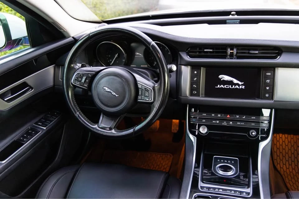 2017 Jaguar X260 XF - Image 14 of 19