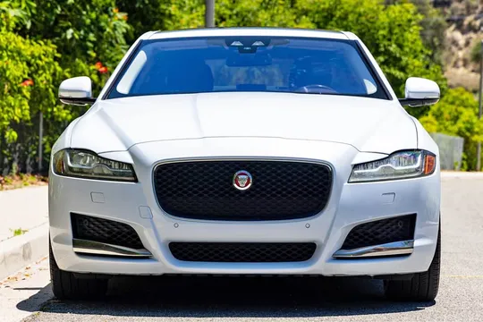 2017 Jaguar XF XF Supercharged Sedan 4D