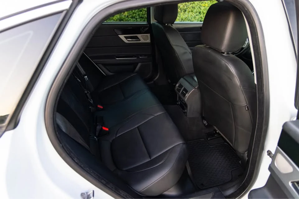 2017 Jaguar X260 XF - Image 12 of 19